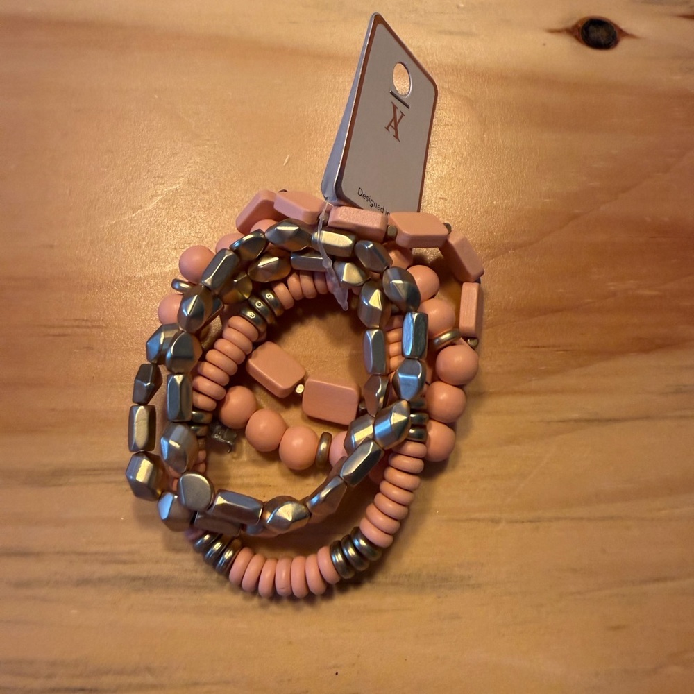 Source Unknown Pink and Silver Multi-Strand Beaded Bracelet Set